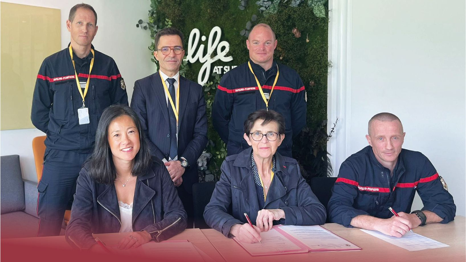 Signature d'une convention de disponibilité entre Suravenir et le SDIS29